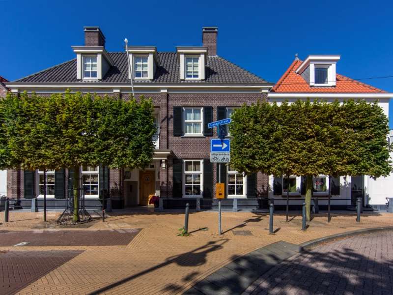 Woning in centrum gelegen met karakteristieke details