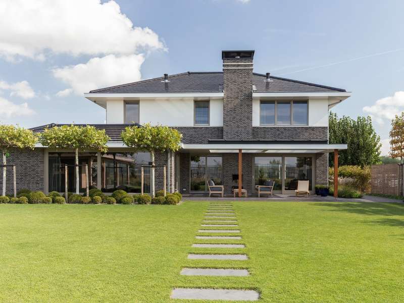 Statige modern-klassieke villa