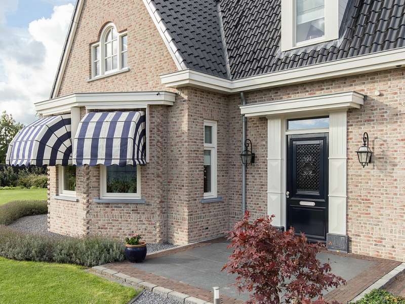 Klassieke woning met garage