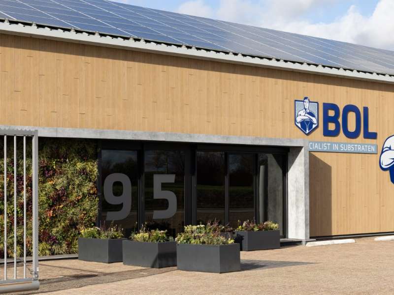 Moderne en toekomstbestendige uitbreiding potgrondbedrijf